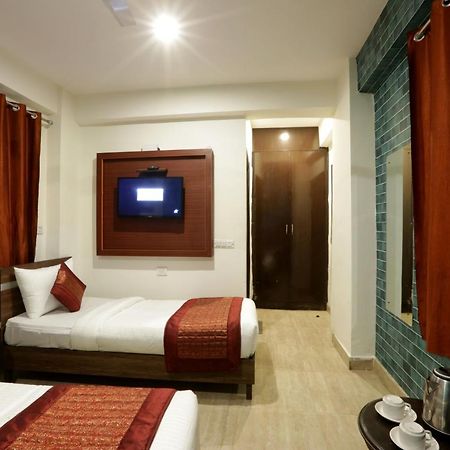 Hotel Airport Star New Delhi Ngoại thất bức ảnh