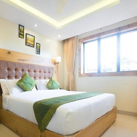 Hotel Airport Star New Delhi Ngoại thất bức ảnh